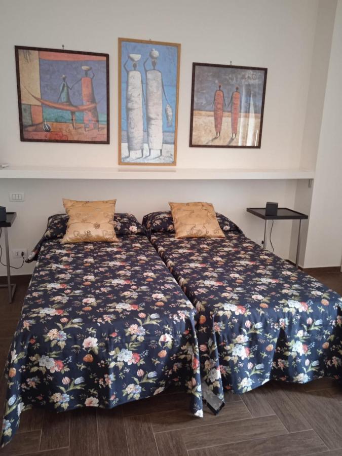 La Casa Dei Nonni Al Mare Hotell Bari Eksteriør bilde