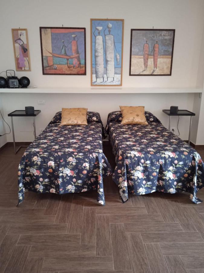 La Casa Dei Nonni Al Mare Hotell Bari Eksteriør bilde