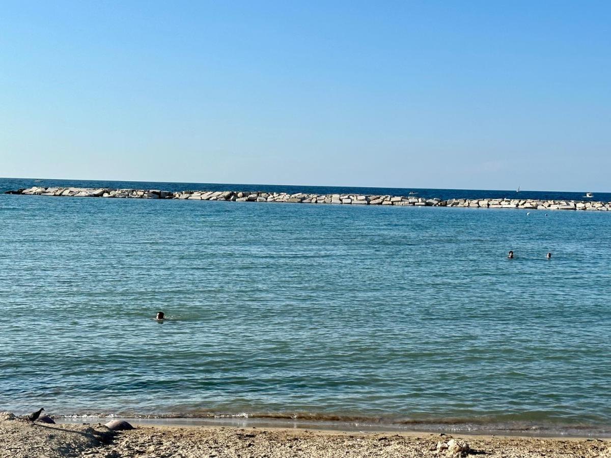 La Casa Dei Nonni Al Mare Hotell Bari Eksteriør bilde