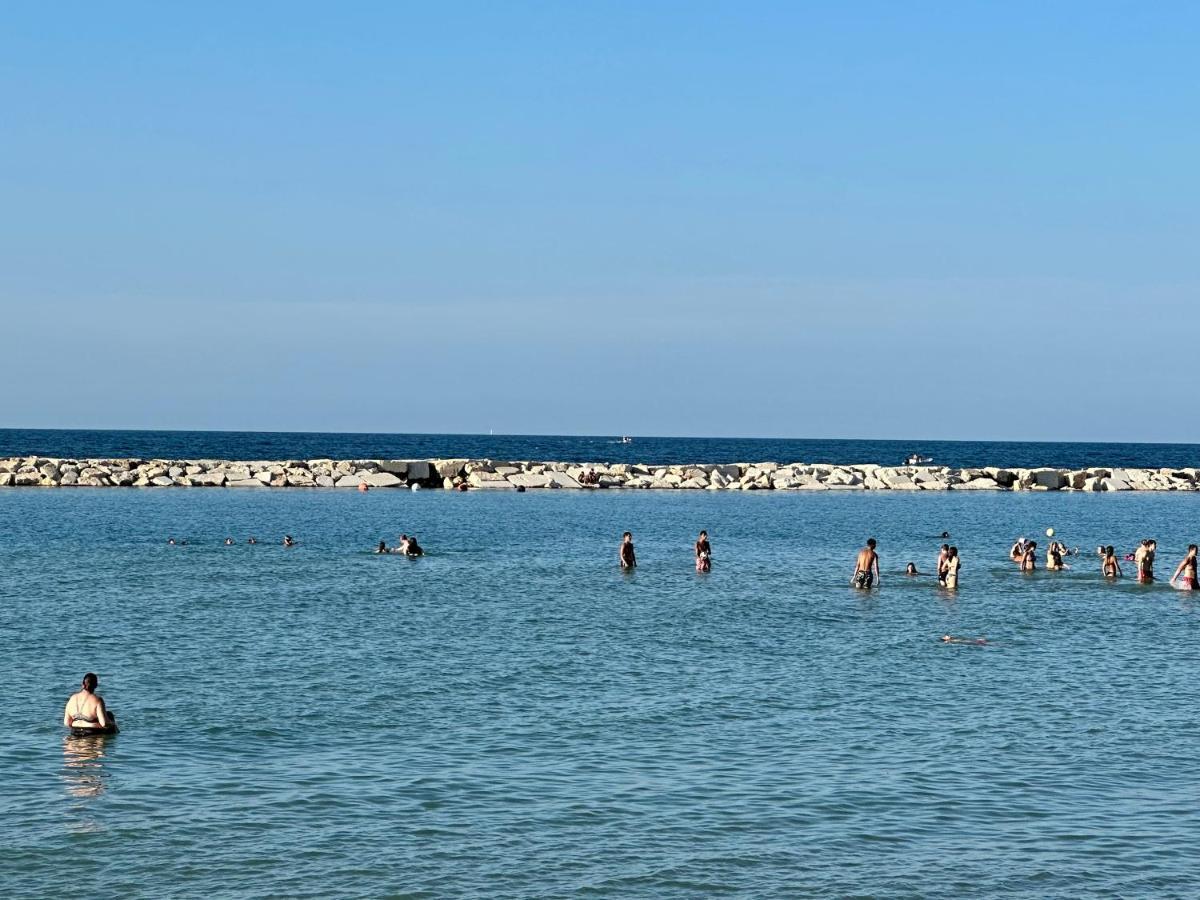 La Casa Dei Nonni Al Mare Hotell Bari Eksteriør bilde